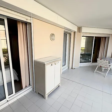2-bedroom With Garage Pool View Feriehus